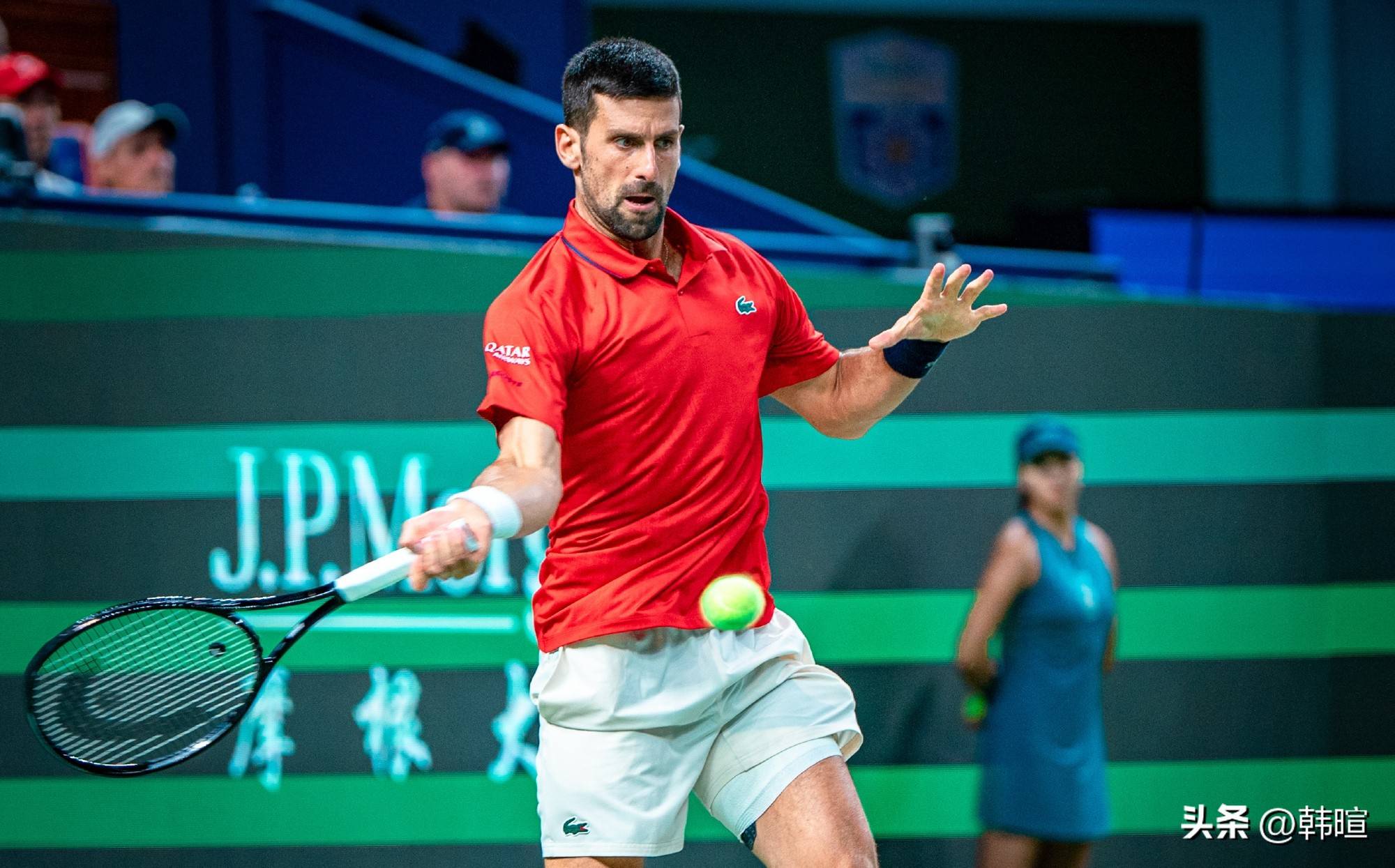 雷速-关于比赛局势复杂引发热议!,德约科维奇在皇家马德里比赛中战术调整赢得满堂喝彩的信息