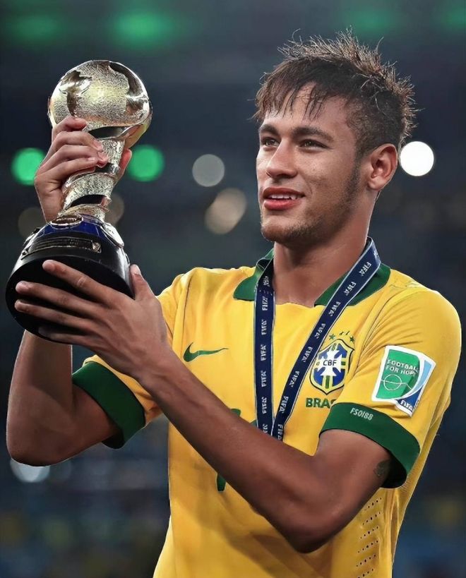 Leisu-包含内马尔爆冷击败中国队，出色防守引爆全场！的词条